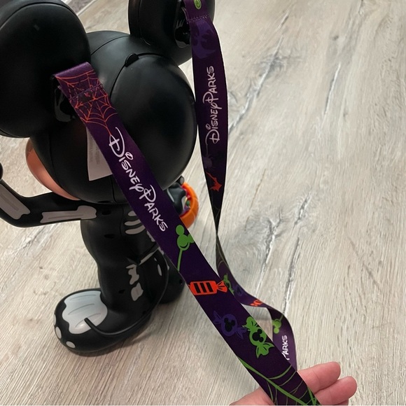 Disney Mickey Mouse Skeleton Popcorn Bucket - Halloween - Picture 7 of 11